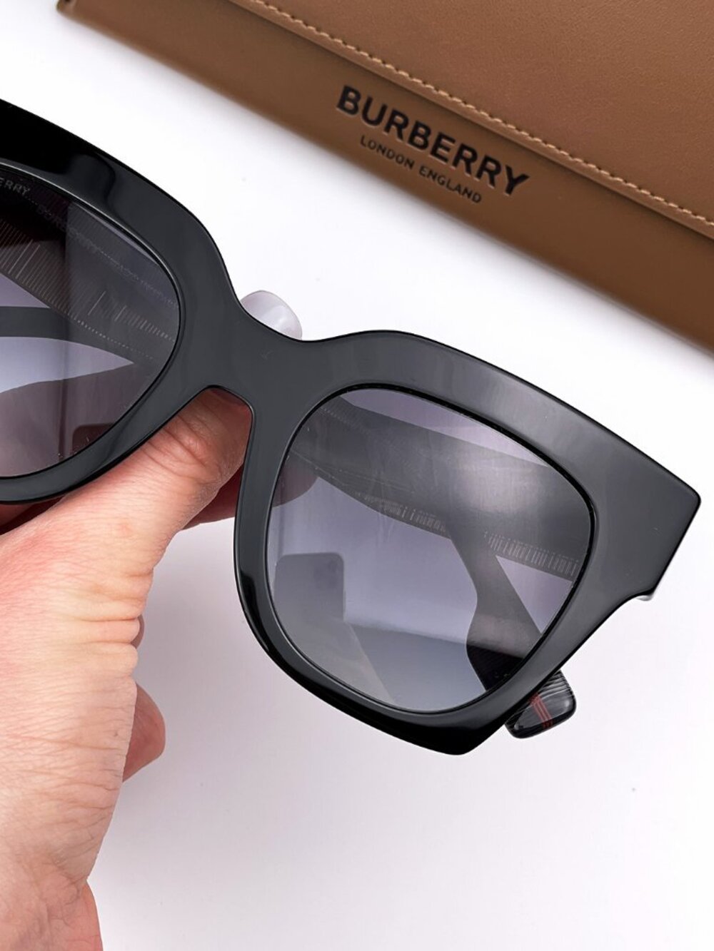 BURBERRY BE4364 KITTY 39428G BLACK GREY GRADIENT SQUARE SUNGLASSES